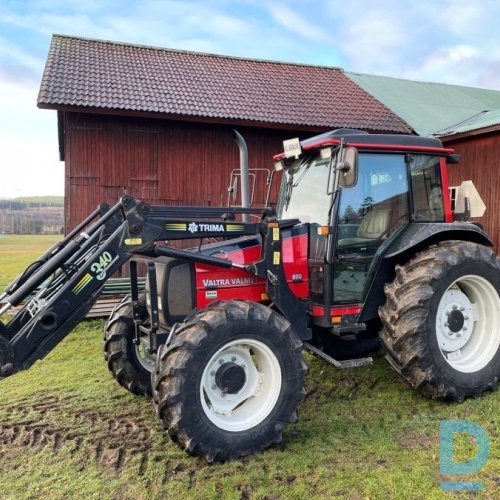 Pārdod Valtra Valmet 8000 Traktors