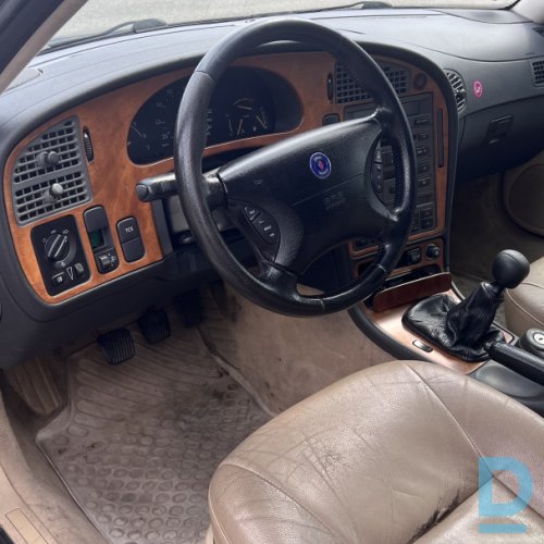 Pārdod Saab 9-5, 2002