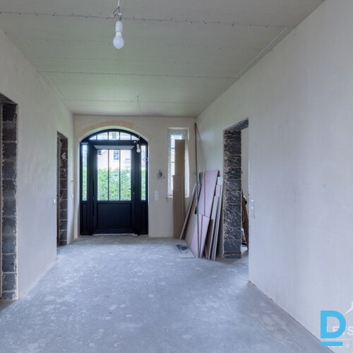 261.6 m² māja, 1508 m² zeme, Sūnu iela 8, Mežāres, Babītes pagasts, Mārupes novads, Latvija.