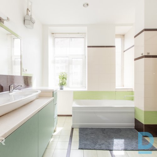 Pārdod dzīvokli Rīga, Brasa, Miera iela 94, 87m², 3 ist. Pārdod dzīvokli Rīga, Brasa, Miera iela 94, 87m², 3 ist.