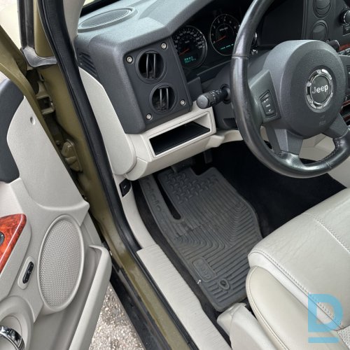 Pārdod Jeep Commander, 2006 4x4