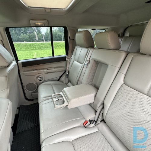 Pārdod Jeep Commander, 2006 4x4