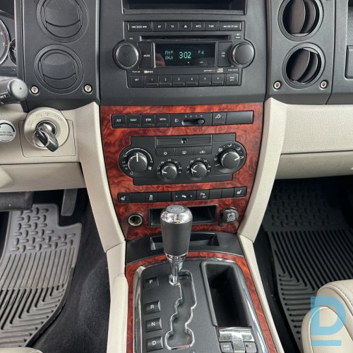 Pārdod Jeep Commander, 2006 4x4