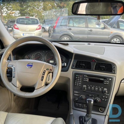 Pārdod Volvo V70 2.4d, 2006