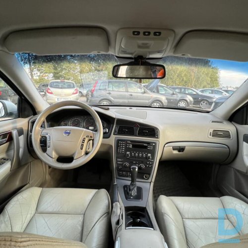 Pārdod Volvo V70 2.4d, 2006