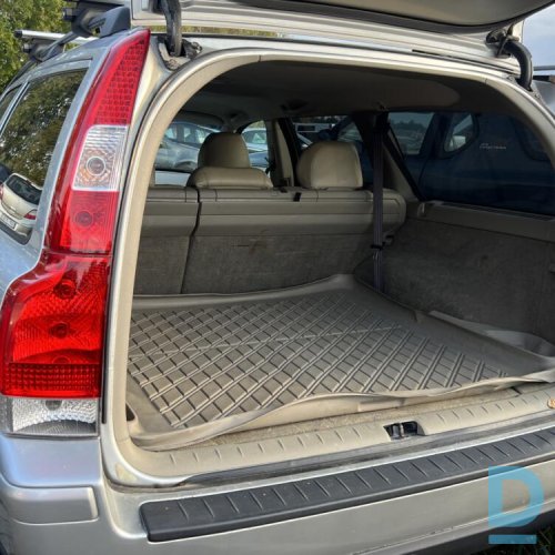 Pārdod Volvo V70 2.4d, 2006