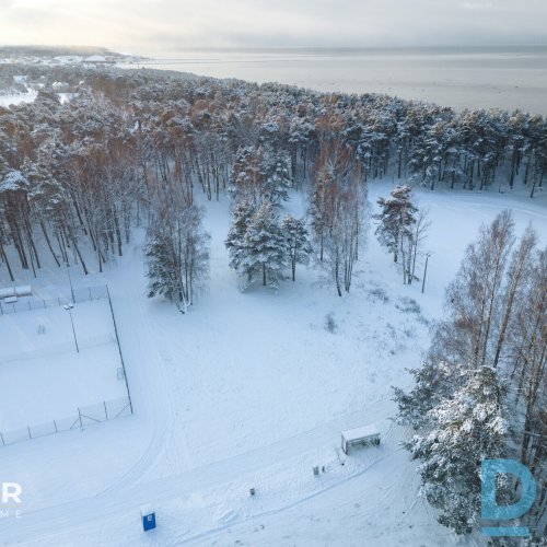 Līdzens 5650 m² zemes gabals 150 metrus no jūras pludmales blakus Salacgrīvas Zv