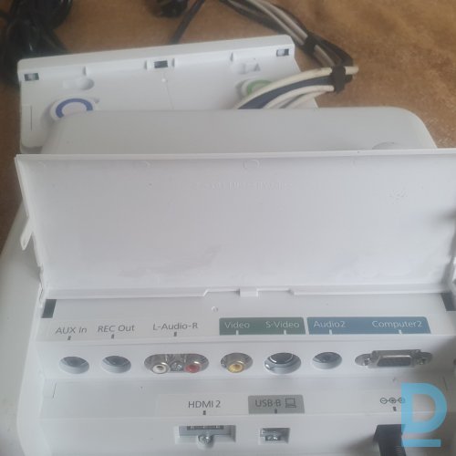 Pārdod Epson EB-695Wi Projektori