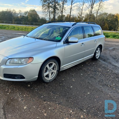 Pārdod Volvo V70 1.6 dīzeli 2012 gada