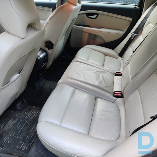 Pārdod Volvo V70 1.6 dīzeli 2012 gada