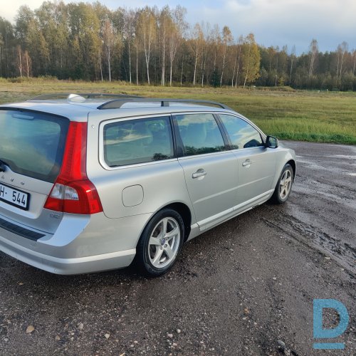 Pārdod Volvo V70 1.6 dīzeli 2012 gada