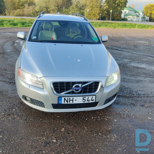 Pārdod Volvo V70 1.6 dīzeli 2012 gada