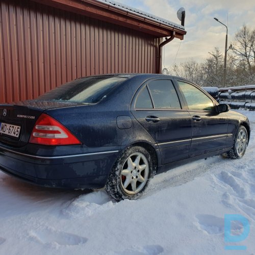 Pārdod Mercedes-Benz C 200, 2000