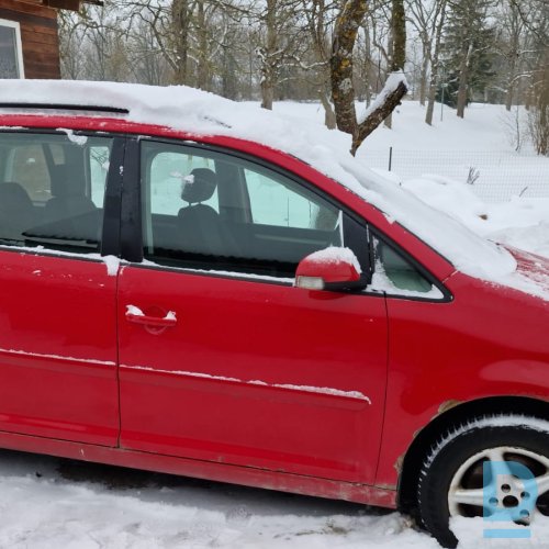 Pārdod Volkswagen Touran, 2005