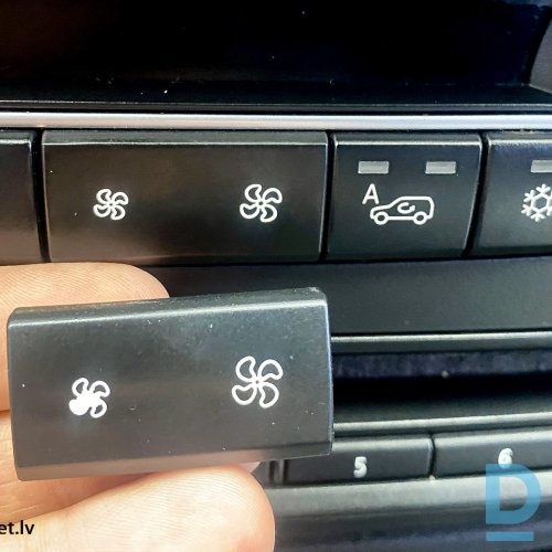 Jauni iekšdurvju rokturi BMW E70, E90, F10, F30, F15, G30, E83, F25 Jauni iekšdurvju rokturi BMW E70, E90, F10, F30, F15, G30, E83, F25