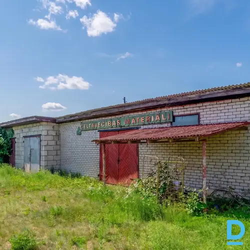 Daudzfunkcionāls īpašums komercdarbībai un dzīvošanai Līvānos. Daudzfunkcionāls īpašums komercdarbībai un dzīvošanai Līvānos.
