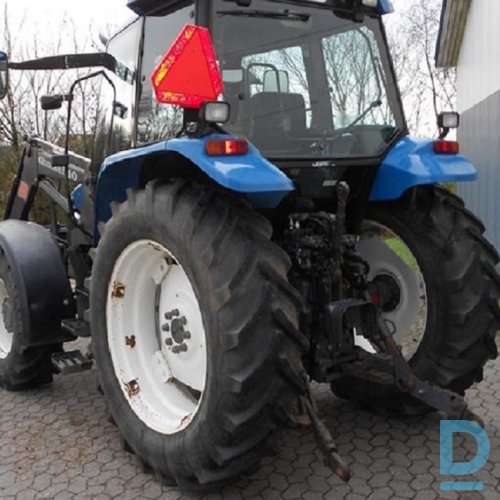 Pārdod New holland TS100