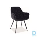 Бархатное кресло вишнёво-чёрного цвета с подлокотниками