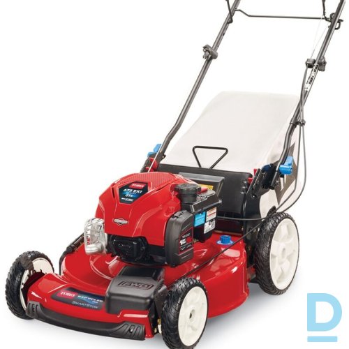 Toro 21761 benzīna zāles pļaujmašīna – ar pašgājēja funkciju un sāvācējgrozu Toro 21761 benzīna zāles pļaujmašīna – ar pašgājēja funkciju un sāvācējgrozu