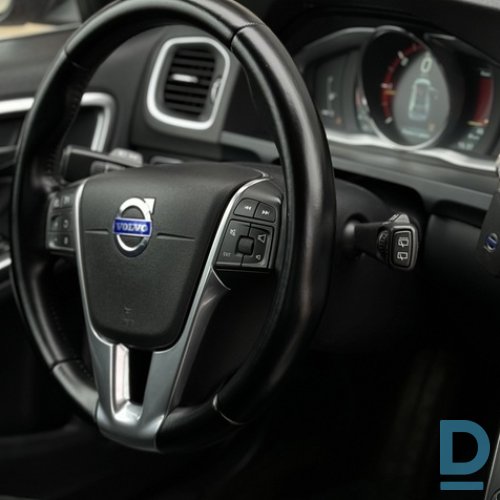 Pārdod Volvo V60 2.0d, 2014