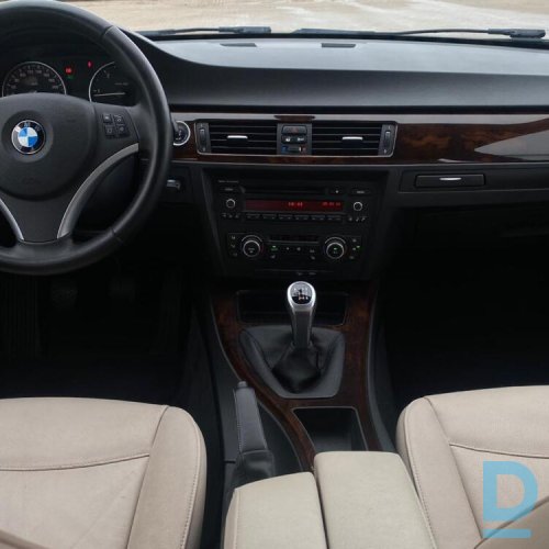 Pārdod BMW 320 XDrive, 2012