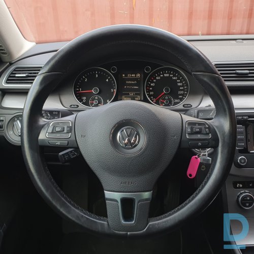 Pārdod Volkswagen Passat B7 2.0TDI Trendline, 2013