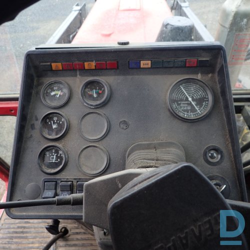 Pārdod Mtz Belarus 572/820 Export Traktors Pārdod Mtz Belarus 572/820 Export Traktors