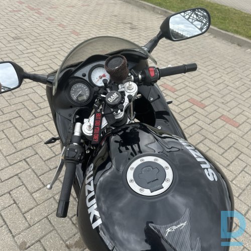 Pārdod Suzuki Suzuki sv650 motociklu, 650 cm³, 2002