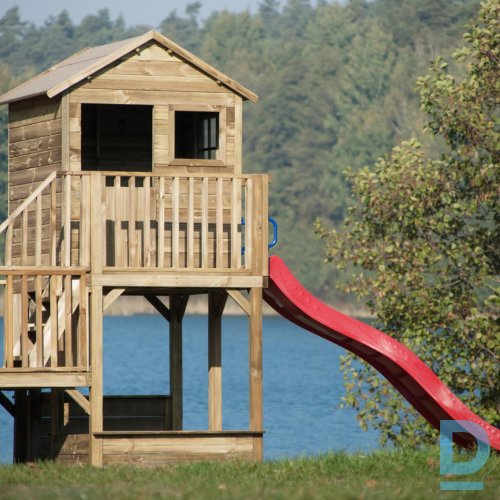 Koka spēļu namiņš bērniem “Kārīte” + šūpoļu D modulis Koka spēļu namiņš bērniem “Kārīte” + šūpoļu D modulis