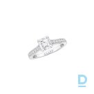 Продают Graff Flame Square Emerald Cut Diamond Engagement Ring