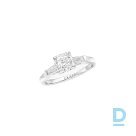 Продают Graff Promise Square Emerald Cut Diamond Engagement Ring