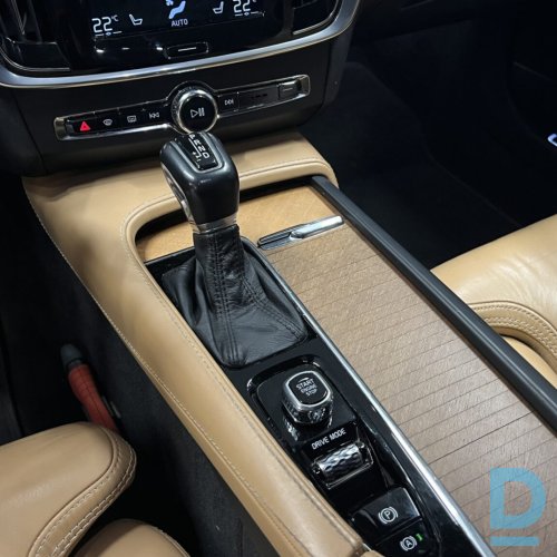 Pārdod Volvo V90, 2.0d, 140kw/190zs, 2019