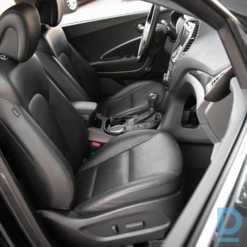 Pārdod Hyundai Santa Fe 2.2d, 2014