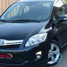 Продается Toyota Auris рестайлинг 1.8H, 2011г.