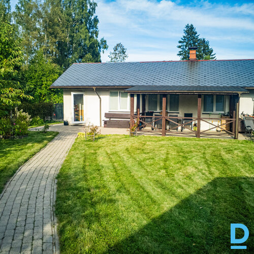 Pārdod vasarnīcu kooperatīvā Roze, Saulkrastos Pārdod vasarnīcu kooperatīvā Roze, Saulkrastos