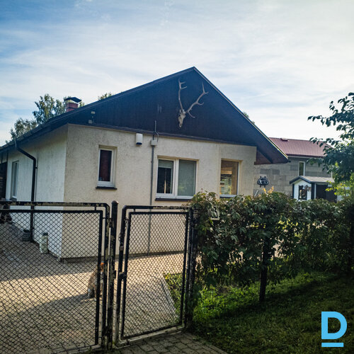 Pārdod vasarnīcu kooperatīvā Roze, Saulkrastos Pārdod vasarnīcu kooperatīvā Roze, Saulkrastos