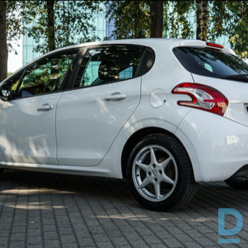Pārdod Peugeot 208 1.4d, 2015