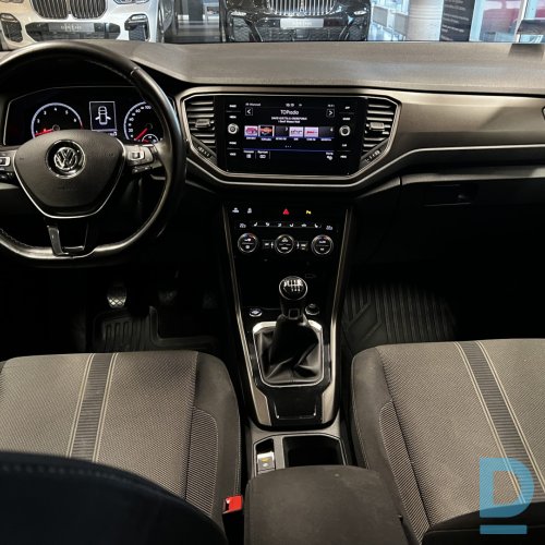 Pārdod Volkswagen T-Roc 1.5i, 2018 Pārdod Volkswagen T-Roc 1.5i, 2018