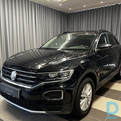 Pārdod Volkswagen T-Roc 1.5i, 2018