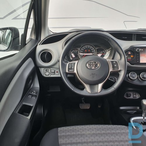 Pārdod Toyota Yaris 1.3, 2017 Pārdod Toyota Yaris 1.3, 2017