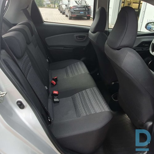 Pārdod Toyota Yaris 1.3, 2017 Pārdod Toyota Yaris 1.3, 2017