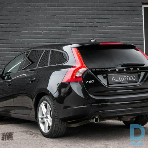 Pārdod Volvo V60 2.0d, 2014
