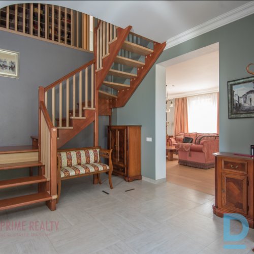 Pārdod māju Semafora iela 9a, Jūrmala, 299m²