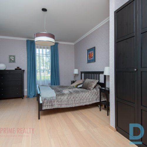 Pārdod māju Semafora iela 9a, Jūrmala, 299m²