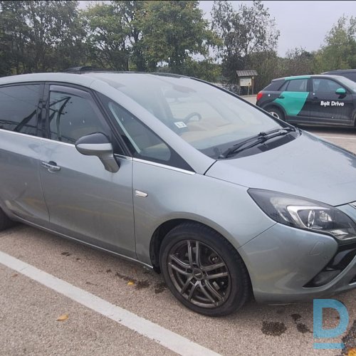 Pārdod Opel Zafira Tourer, 2013