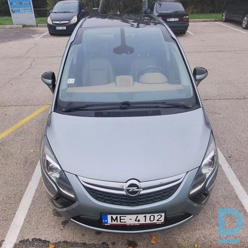 Pārdod Opel Zafira Tourer, 2013