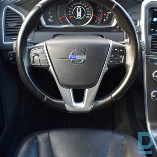 Pārdod Volvo XC60 Facelift D5, 2.4D, 2015