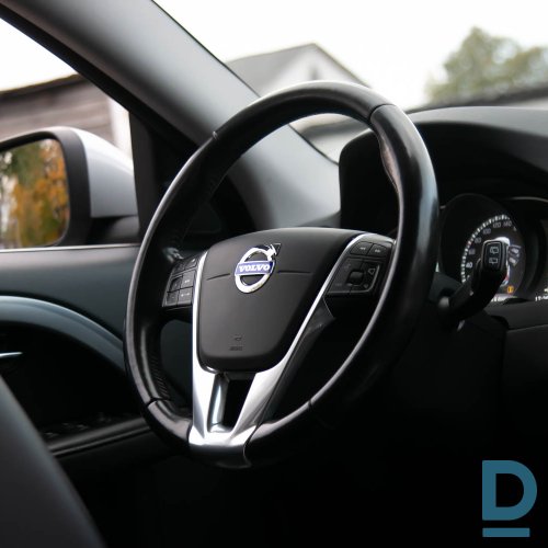 Pārdod Volvo V70 2.0d, 2015