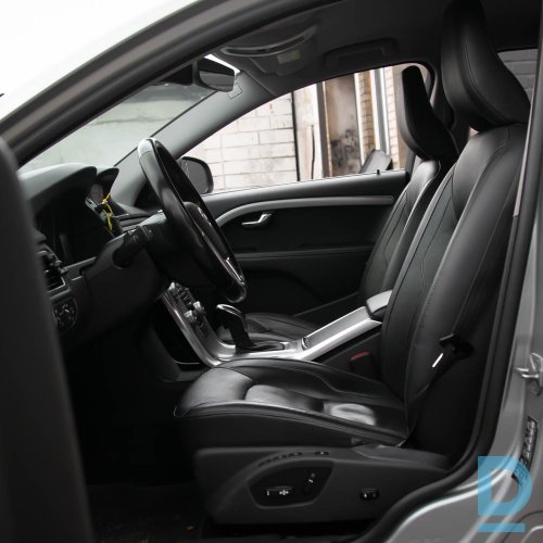 Pārdod Volvo V70 2.0d, 2015