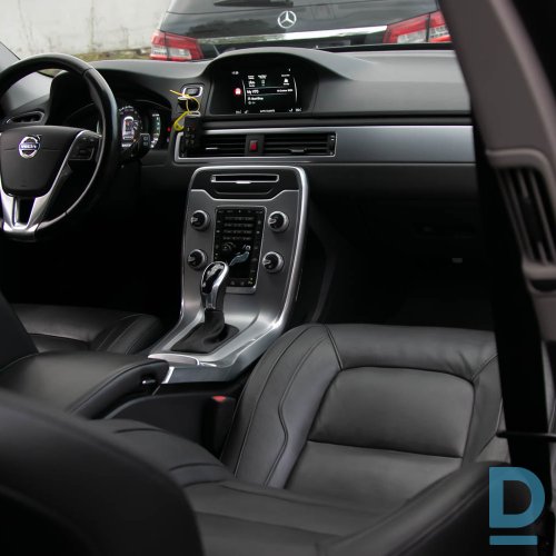 Pārdod Volvo V70 2.0d, 2015